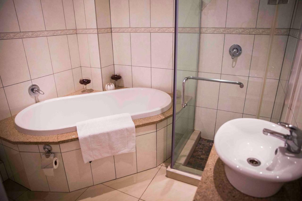 Palmwood Guesthouse Amanzimtoti Exterior foto